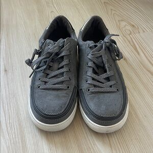 Billy Footwear Women’s Gray Comfort Low-Top Sneaker Sz 7